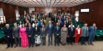 Profesionalización permanente del personal y de los procesos administrativos en la UAEMéx