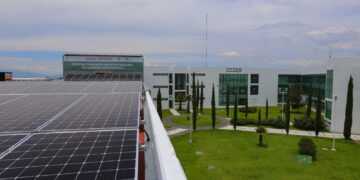 Los 250 paneles son marca sunpower y tuvieron una inversión de 5 millones de pesos.