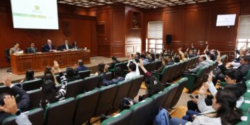 La UAEMéx aprobó la enmienda a 30 especialidades médicas hospitalarias que oferta la Facultad de Medicina.