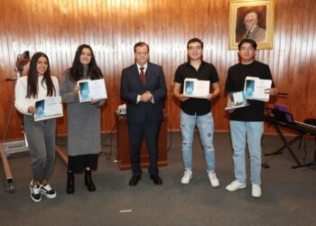 El estudiantado presentó propuestas de un entorno de simulación espacial