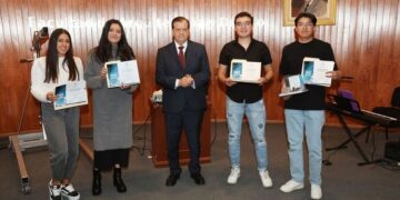 El estudiantado presentó propuestas de un entorno de simulación espacial