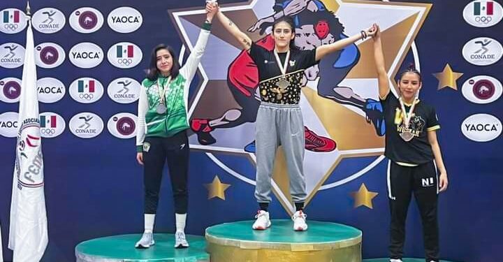 La estudiante de la Facultad de Geografía, Ximena Sepúlveda González, fue convocada en los 53 kilogramos; en tanto, María Fernanda Mejía Rivera, de la Facultad de Ciencias de la Conducta, fue convocada dentro de los 72 kilogramos, ambas en división adulto.