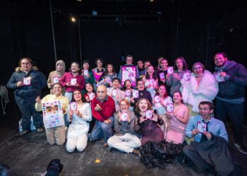 El teatro está vivo, subrayó la actriz Clementina J. Guadarrama, en la Facultad de Humanidades, donde destacó el trabajo de los estudiantes del Grupo “Raro Teatro”.