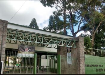 Por parte de la dirección se procedió a levantar un acta de lo sucedido sin brindar la copia respectiva a las víctimas.