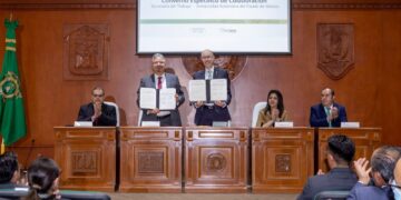 El convenio específico de colaboración ofrecerá nuevas alternativas laborales para la comunidad universitaria y profesionalización del servicio público.