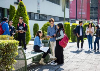 La UAEMéx realiza un esfuerzo para ampliar sus servicios, lo que le permitió alcanzar en 2023 una matrícula histórica de 96 mil 7 estudiantes