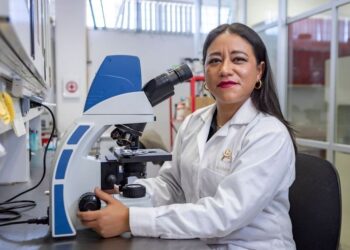 Gauddy Lizeth Manzanares, investigadora UAEMéx, innova en técnicas de detección de cáncer de cuello uterino