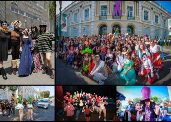 La secretaria de Difusión Cultural, María de la Mercedes Portilla Luja, encabezó el desfile conmemorativo, el cual avanzó del Edificio de Rectoría hacia el Teatro Universitario “Los Jaguares”.