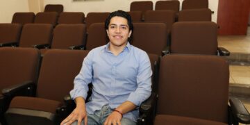 Javier Vilchis García, estudiante de la UAEMéx, destaca las ventajas de realizar movilidad estudiantil en Europa