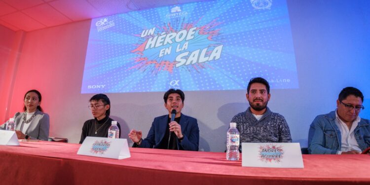 Los estudiantes de la UAEMéx indicaron que el cortometraje que presentarán en el Guanajuato International Film Festival, es un melodrama con tintes de comedia con una duración aproximada de seis minutos.