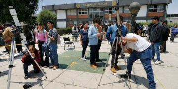 El rector de la UAEMéx, Carlos Eduardo Barrera Díaz, destacó el esfuerzo por realizar tareas de divulgación del conocimiento.