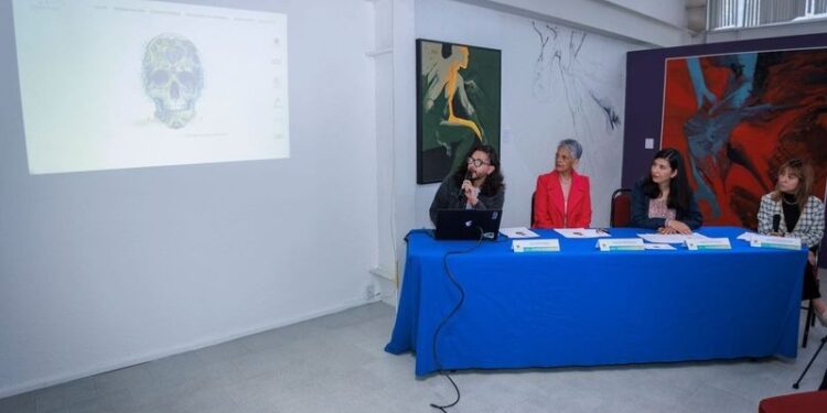 ¿Listo para el desafío? Regístrate en el sitio de Arte Abierto ¡Es tu momento de brillar en el escenario del arte universitario! ???