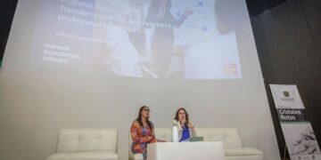 Gabriela López Ballesteros, indicó que la cultura y sociedades han causado que para el sector femenino sea difícil dedicarse a las áreas STEM), provocando que sufran el Síndrome de la impostora, donde se autosabotean y se consideran incapaces para acceder a ciertos puestos laborales.