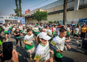 Fortalece UAEMéx promoción de actividad deportiva con Caminata y Carrera Atlética Universitaria 2024
