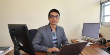 “Explorando los impactos negativos de la inteligencia artificial en el gobierno: el lado oscuro de los algoritmos inteligentes y las máquinas cognitivas” fue publicado en la Revista Internacional de Ciencias Administrativas, por el académico de la UAEMéx, David Valle Cruz, en coautoría con expertos de la UNAM y la Universidad Estatal de Nueva York.