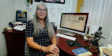 La investigadora Leonor Guadalupe, abordó la importancia del uso de los Massive Open Online Course (MOOC) como herramientas de libre acceso.
