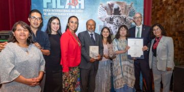 El libro El inicio del viaje. Langston Hughes, editado por la Universidad Autónoma del Estado de México, fue reconocido con el 26° Premio “Antonio García Cubas”.