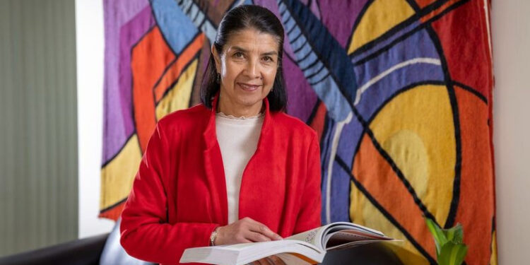 Reyna Vergara abordó las medidas de política económica que se adoptaron para mitigar la pandemia por COVID 19, tanto a nivel nacional como internacional