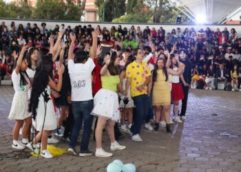 Jóvenes de la UAEMéx transforman sus emociones en arte en “El circo de las emociones” ? ¡Descubre cómo este proyecto impacta su bienestar emocional!