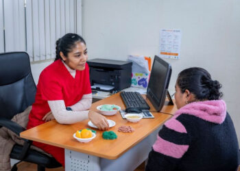 Centro Universitario Amecameca de UAEMéx promueve hábitos saludables de alimentación en zona oriente de la entidad