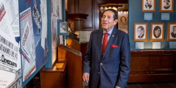 Fernando Daniel Romero Hernández, egresado de la Facultad de Derecho, rescató publicaciones universitarias como SAETA, El Nigromante y otros títulos que fueron editados que surgieron de la inquietud del estudiantado.