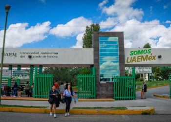 UAEMéx reduce cuotas escolares un 10%: Logro histórico impulsado por la gobernadora Delfina Gómez