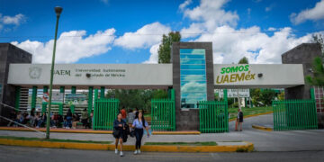 UAEMéx reduce cuotas escolares un 10%: Logro histórico impulsado por la gobernadora Delfina Gómez