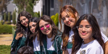 El Programa “Regresa a la UAEMEX” benefició a mil 965 personas, de las cuales, 972 fueron de bachillerato y 993 de estudios profesionales.