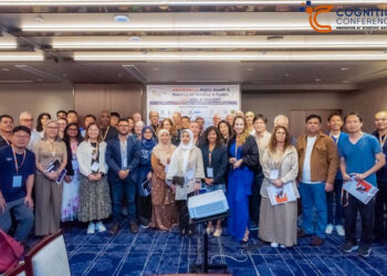 MédicoBERT está dirigido principalmente a estudiantes y profesionales de la medicina, su interfaz permite que cualquier persona con conocimientos básicos o en funciones de cuidado de algún paciente pueda consultar información confiable y actualizada.