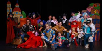 Francisca no está aquí, ¿Y dónde están tus alas, Satanás?, Los cuentos del viajante. La travesía continúa y Dominico. ¡Hay un perro en el pesebre! se presentan hasta mediados del mes de diciembre