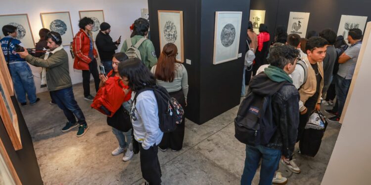 La muestra artística “Nature & Gods” se lleva a cabo de manera simultánea en la Facultad de Artes y el Campus Berlín de la University of Europe for Applied Sciences.