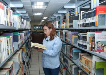 Ana Paulina López Martínez, una joven economista, demuestra que la investigación universitaria sí transforma realidades y gana Premio IAPEM 2025 por investigación sobre turismo en CDMX.