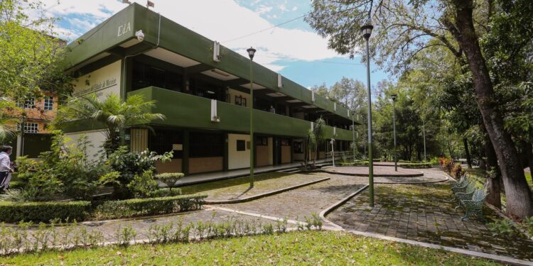 UAEMéx fortalece educación superior con transformación de unidades académicas en centros universitarios