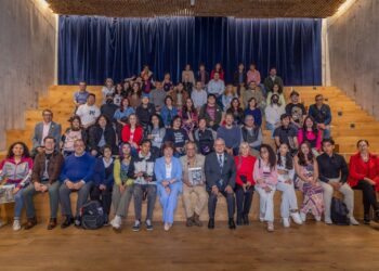 El autor destacó que la fotografía periodística exige técnica, composición y una profunda responsabilidad con las historias que se cuentan.