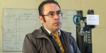 “Las y los jóvenes que formamos pueden ser agentes de cambio. La idea es que propongan alternativas viables para el medio ambiente, pero también para la economía”, señala Ruiz Ugalde.