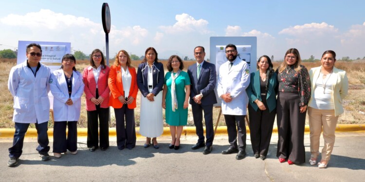 La Autónoma mexiquense y el Ayuntamiento de Chimalhuacán firmaron un convenio general de colaboración.