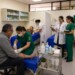 La UAEMéx inauguró una Clínica de Heridas para atender lesiones crónicas y de difícil cicatrización, especialmente aquellas relacionadas con diabetes, úlceras por presión y traumatismos.