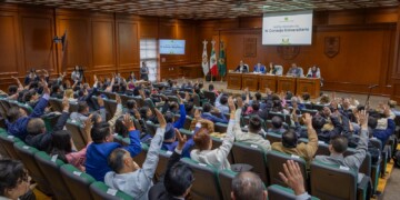 El Consejo Universitario de la UAEMéx aprobó nuevas reglas para procesos electorales internos, estrategias de salud mental, cultura de paz y la designación de nuevas autoridades académicas.
