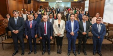La UAEMéx inauguró su Programa de Capacitación en materia de Transparencia con una conferencia magistral sobre transparencia, privacidad y protección de datos personales.