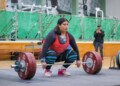 Perla Gabriel combina una destacada trayectoria en halterofilia con sus estudios de Psicología en la UAEMéx para explorar la preparación mental de los atletas.