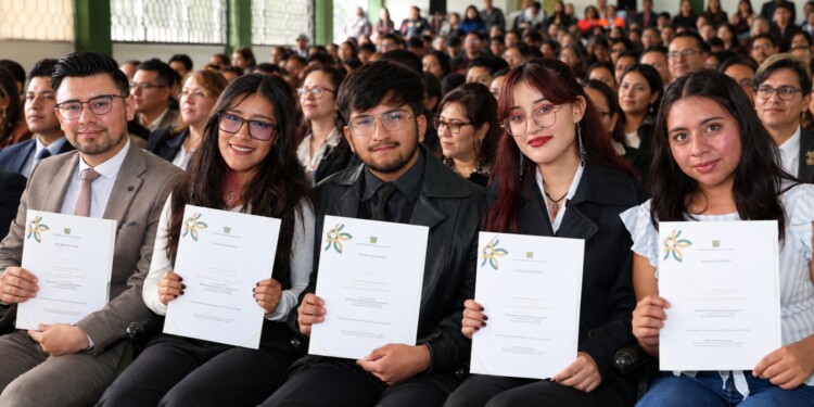 La UAEMéx otorgó 22 mil 312 becas y apoyos para el semestre 2026B, con un incremento de 7.4% y prioridad para estudiantes regionales.